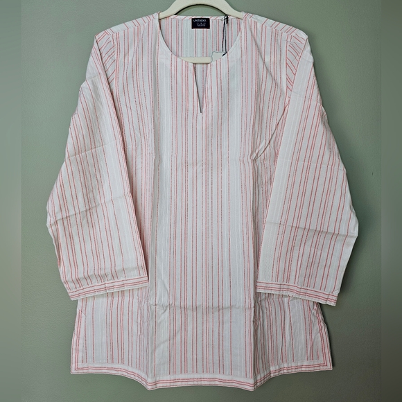 UNTUCKit Durfort Women's Pink & White Striped Long Sleeve Split Neck Shirt - Picture 3 of 11